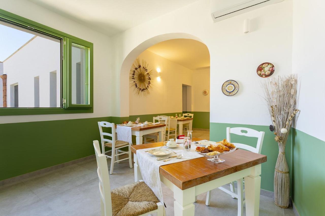 Il Palmento B&B Palmariggi Bagian luar foto